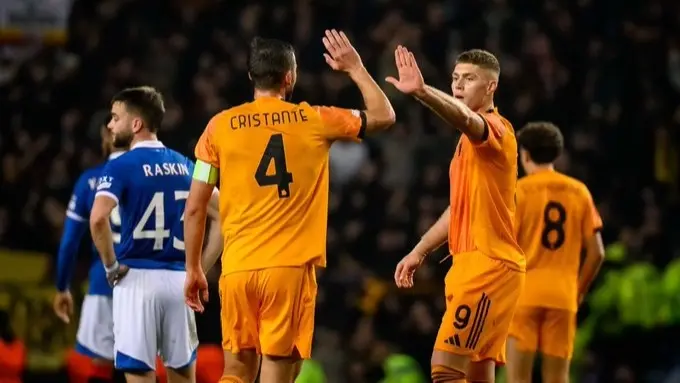 نتائج مباريات اليوم في الدوري الأوروبي.. انتصارات لروما وبيتيس وصدارة دنماركية لميتيلاند