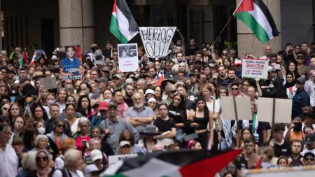 related_news_inside_blogsفيديو - احتجاجات واسعة في سيدني تزامنا مع زيارة هرتسوغ