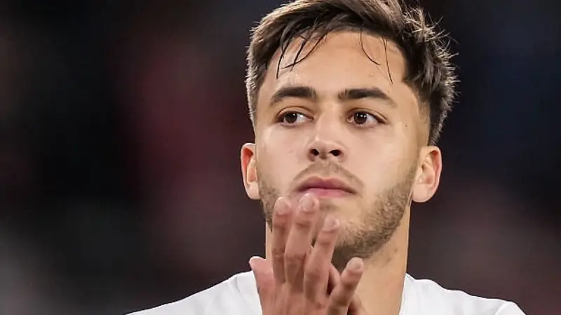 قبل الميركاتو الشتوي.. سفيان الكرواني يختار بين بوتو وبنفيكا