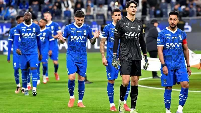 تشكيلة الهلال اليوم أمام القادسية مع الغيابات.. عودة بونو وغياب بطل إفريقيا