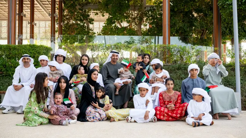 رئيس الإمارات يوجه رسالة تهنئة في عيد الاتحاد الـ54