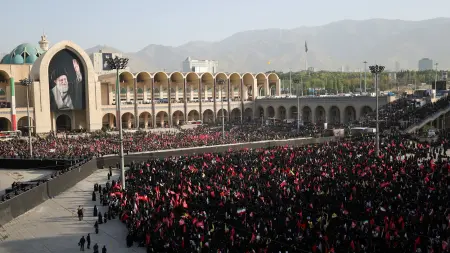 related_news_inside_blogsأخبار اتفاق إيران.. طهران تبدأ في تشييع جثمان خامنئي