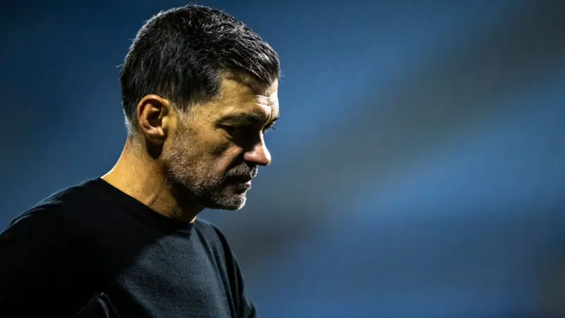 سيرجيو كونسيساو يوضح إصابة دومبيا وسط ترقب من جماهير الاتحاد