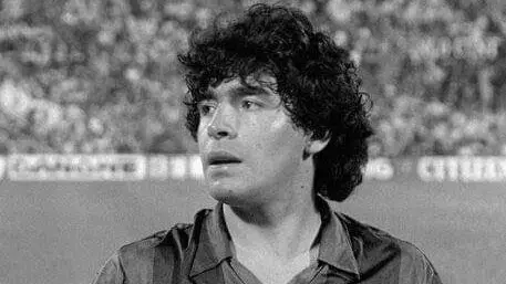 استمرار غموض وفاة مارادونا.. محاكمة الطاقم الطبي بعد 4 سنوات