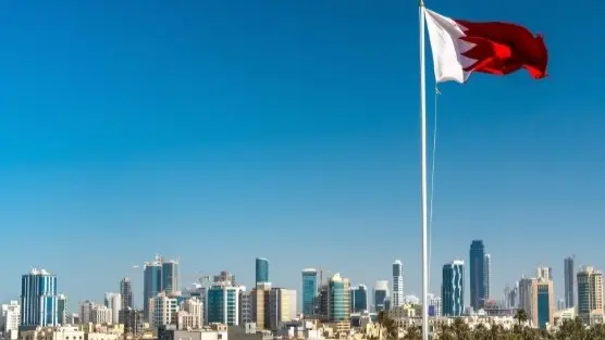 البحرين تعلن التصدي لصواريخ تم رصدها في المجال الجوي