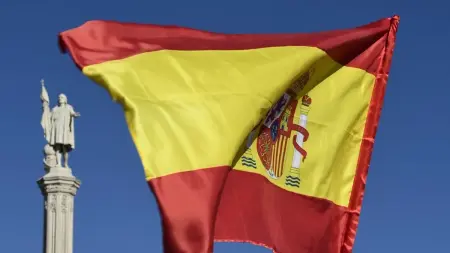 related_news_inside_blogsإسبانيا تطلق خطة لتسوية أوضاع 500 ألف مهاجر غير نظامي