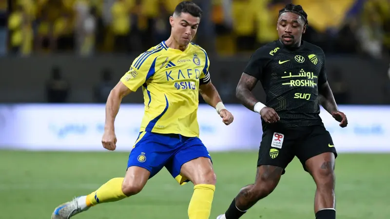 غيابات وقائمة تشكيلة النصر اليوم.. هل يلحق رونالدو بالقمّة؟