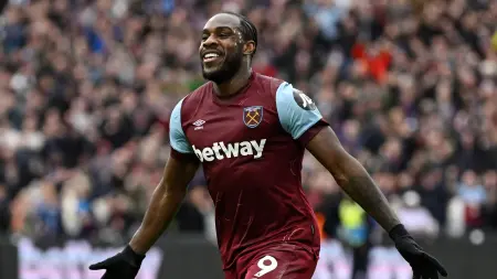 بعد حادثة مروعة.. نجم البريميرليغ يكشف سبب انتقاله إلى الدوري القطري