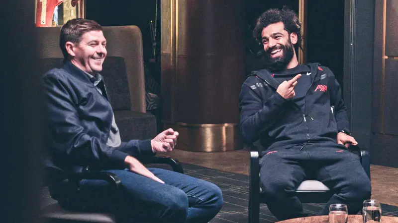 ستيفن جيرارد يكشف سبب رفضه استقطاب صلاح للاتفاق السعودي