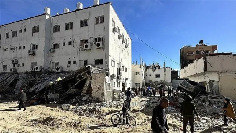 مدير مستشفى بغزة يعلن مقتل 5 من أفراد طاقمه بغارة إسرائيلية