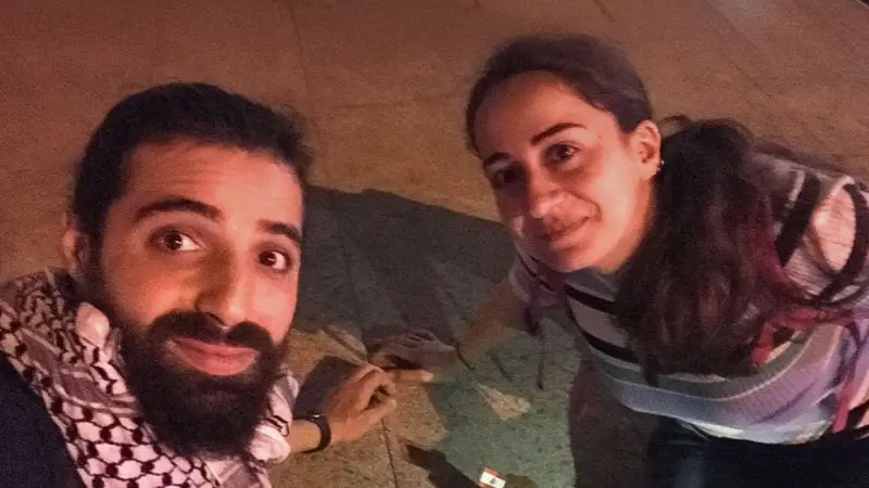 العشق في زمن الحرب.. فيلم جديد يرصد قصة حب صحفية لبنانية ومصور سوري