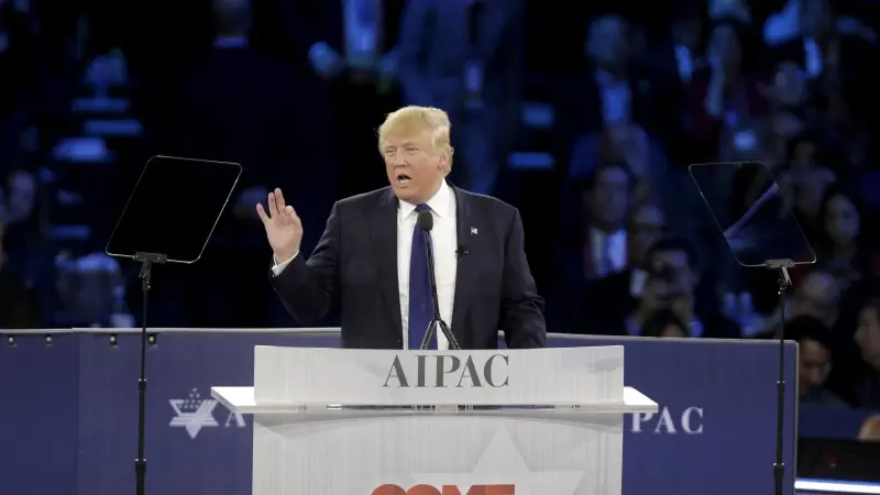 ترامب يهدد بشن ضربات إضافية على إيران إذا لم توقع اتفاقا بسرعة