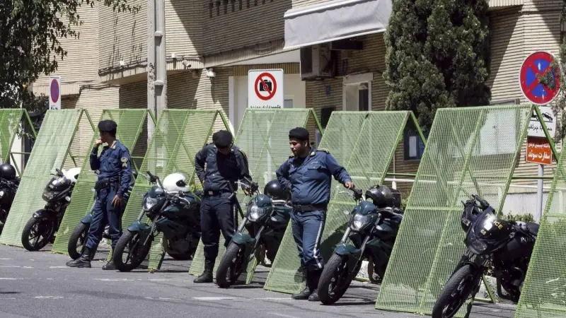 ما هي حركة "جيش العدل" التي قتلت 5 من الحرس الثوري الإيراني؟