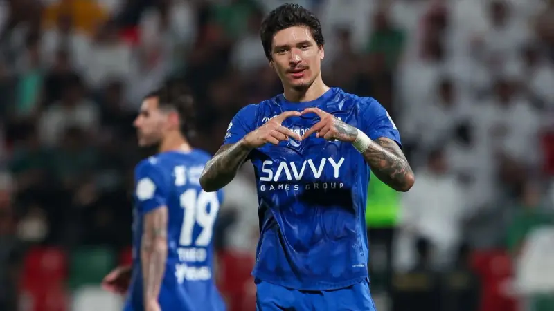 هل يعود داروين نونيز إلى الدوري الإنجليزي عبر بوابة تشيلسي؟