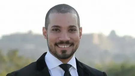 ما سبب إغلاق حسابات عبد الله رشدي على مواقع التواصل الاجتماعي؟