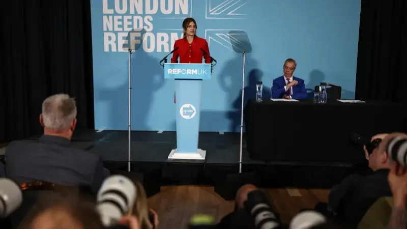 من هي المرأة التي تسعى لإسقاط صادق خان في لندن؟