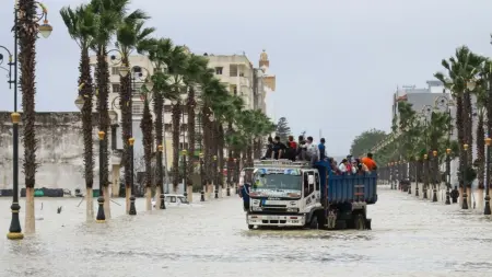 related_news_inside_blogsفيضانات القصر الكبير بسبب وادي اللوكوس.. القوات الملكية تتدخل