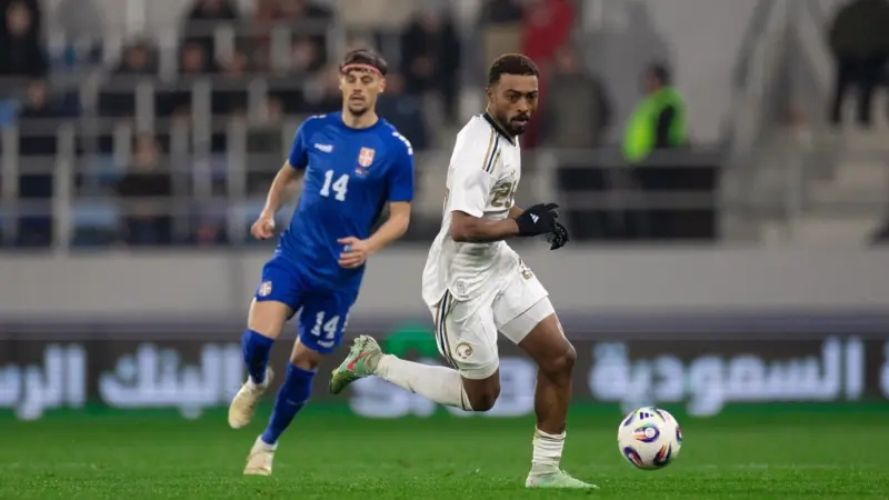 خسارة جديدة للمنتخب السعودي أمام صربيا تُزيد الضغوط على رينارد