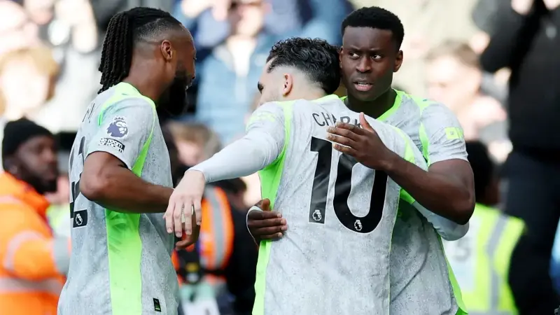 الدوري الإنجليزي - مانشستر سيتي يستغل تعثر أرسنال ويكتسح تشيلسي