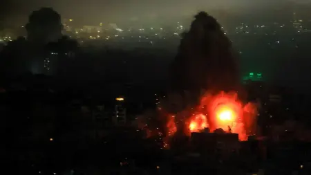 related_news_inside_blogsفيديو - هكذا ردّ أدرعي على "العصف المأكول"