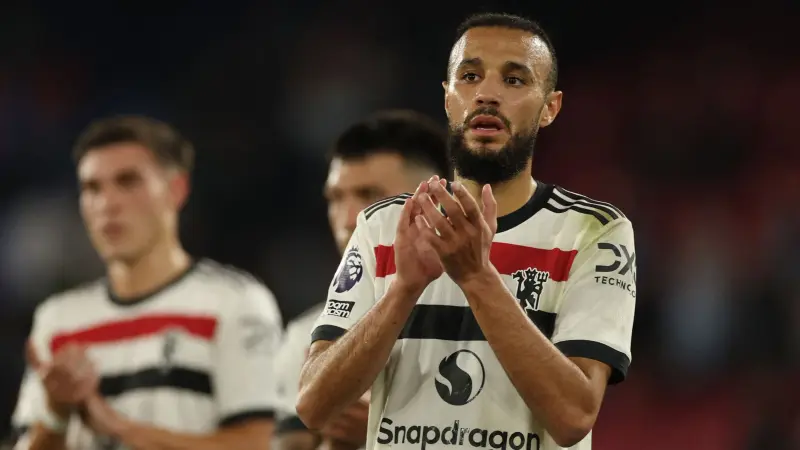 مزراوي يستذكر إنجاز المغرب التاريخي قبل أسبوع من نهائي الدوري الأوروبي