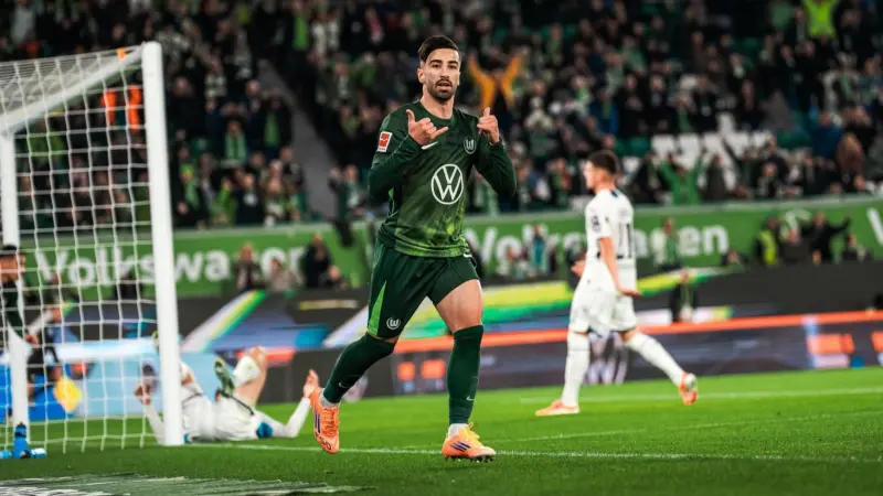 محمد الأمين عمورة يتلقى إشادة واسعة رغم هزيمة فولفسبورغ