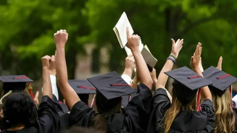 رابط نتائج البكالوريا 2025 في الجزائر.. القائمة الكاملة للناجحين