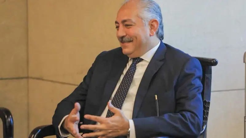 في غيبوبة منذ 3 أشهر.. ما هو مرض العامري فاروق؟