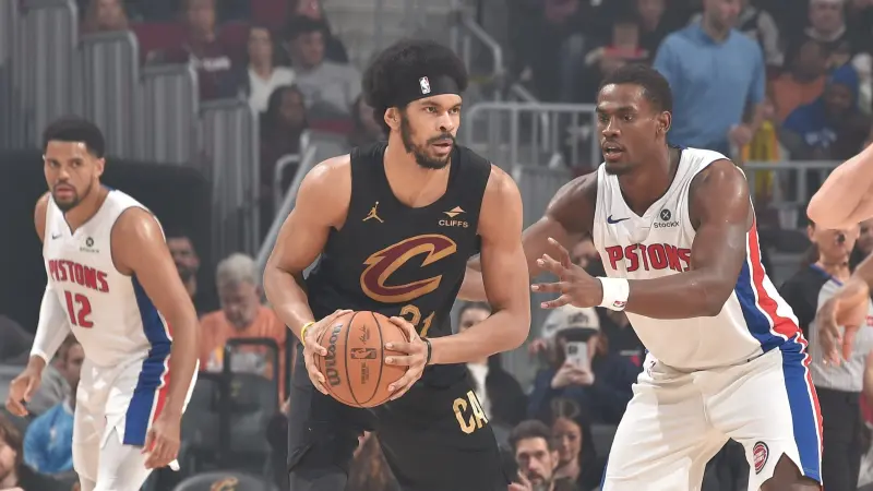 كافالييرز يُسقِط بيستونز وسبيرز يسحق سيكسرز