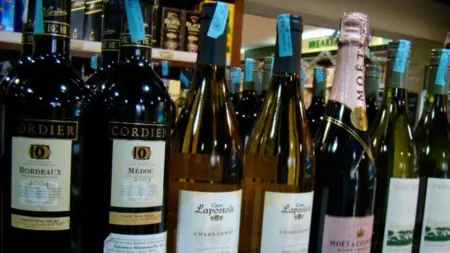 related_news_inside_blogsالسعودية ترفع القيود على بيع الكحول.. هذه الشروط