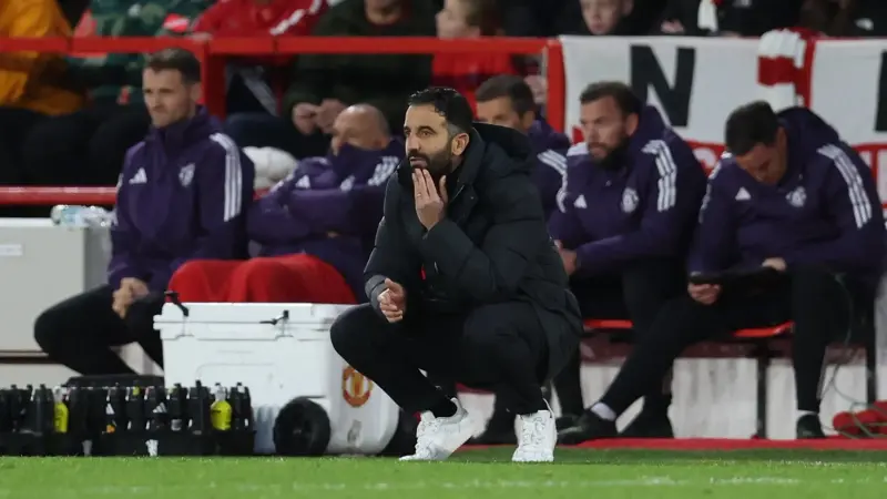 القنوات الناقلة لمباراة مانشستر يونايتد ضد إيفرتون اليوم في الدوري الإنجليزي مع الموعد