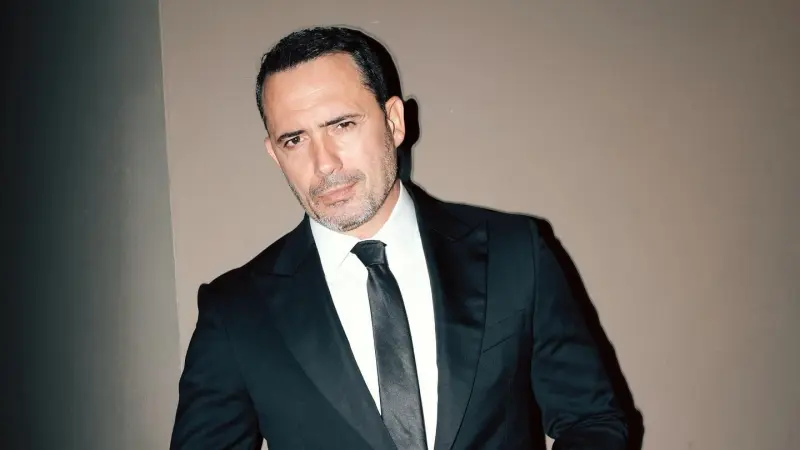 فيديو - ظافر العابدين يكشف لـ"المشهد" كواليس يوم تلقى خبر وفاة والده