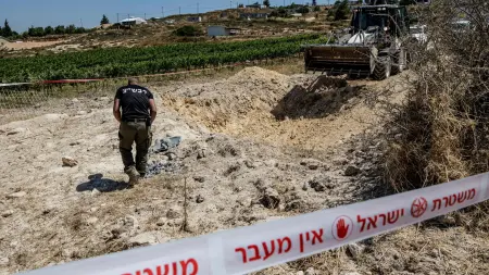 related_news_inside_blogsأخبار حرب إيران مباشر.. الجيش الإسرائيلي يعلن استهداف الدفاعات الجوية الإيرانية