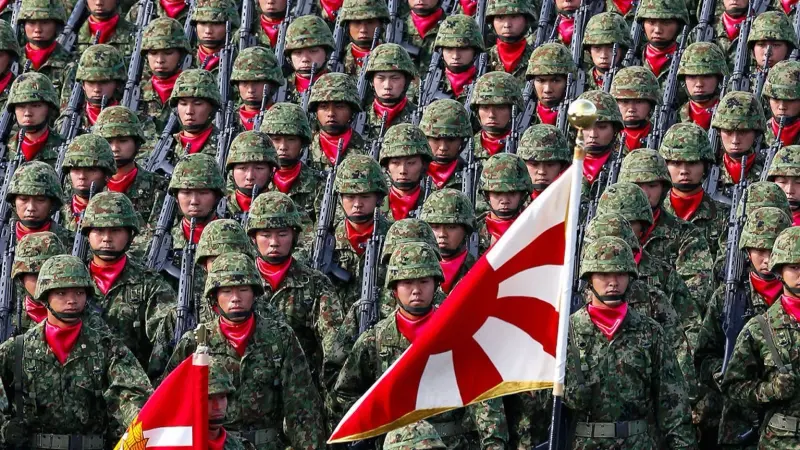 اليابان تعزز قدراتها العسكرية للتصدي لطموحات الصين