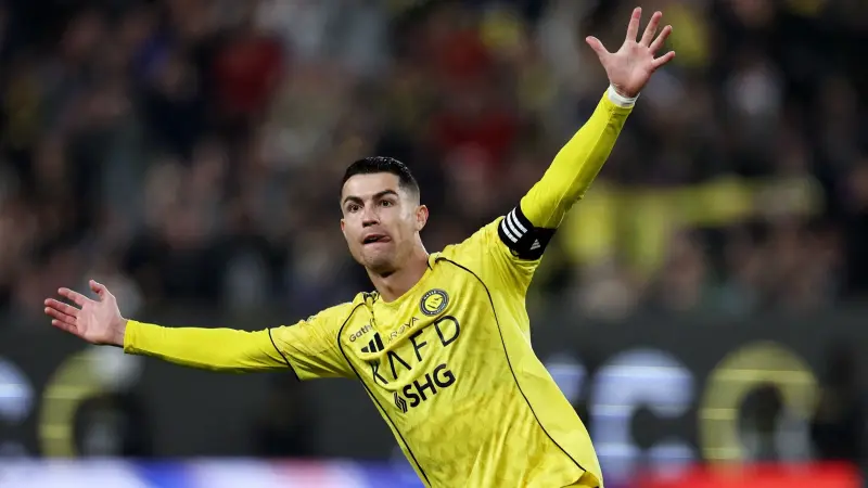 غموض وجدل.. ما سبب غياب كريستيانو رونالدو عن النصر أمام الرياض؟
