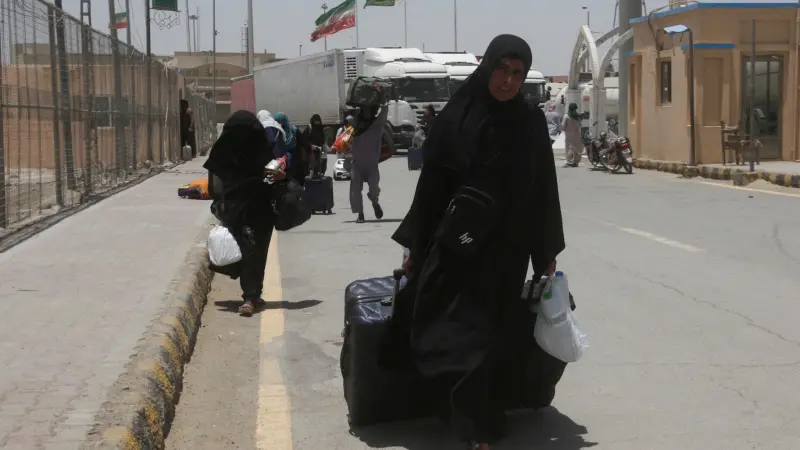 باكستانيون في إيران يروون معاناتهم تحت القصف الإسرائيلي