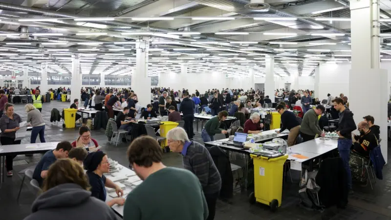 المستشار لألماني شولتس يفقد منصبه بعد خسارة حزبه