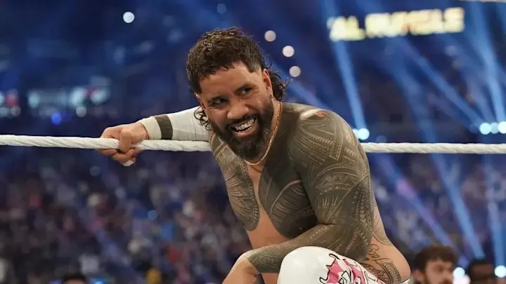 من هو جاي أوسو؟ بطل "رويال رامبل 2025" يحدد منافسه في "راسلمانيا 41"