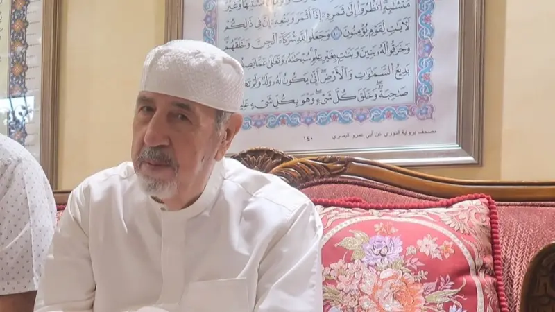 حقيقة وفاة الخطاط عثمان طه.. 11 معلومة عن كاتب المصحف الشريف