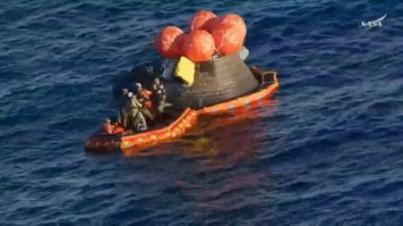related_news_inside_blogsشاهد.. لحظة هبوط مركبة "أرتيميس 2" في المحيط بعد دقائق مرعبة