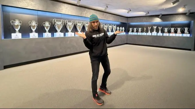 الجدل التحكيمي يشتغل مبكرا بين ريال مدريد وبرشلونة.. من هو تشيما ألونسو؟