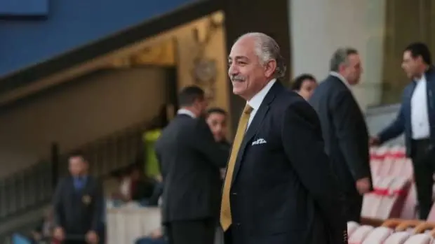 ما هو مرض العامري فاروق نائب رئيس الأهلي الذي أدى لدخوله في غيبوبة؟