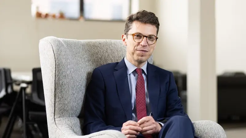 شكوك إسرائيلية حول تورط إيران بمقتل عالم نووي بأميركا