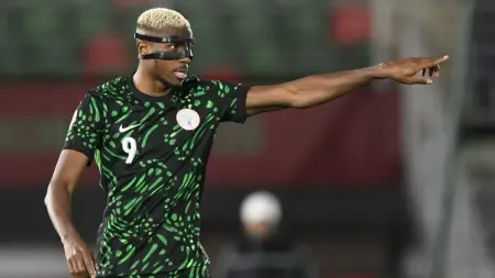 related_news_inside_blogsمنتخب نيجيريا يكشف حقيقة اعتزال فيكتور أوسيمين وخلافه مع لوكمان