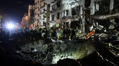 related_news_inside_blogsإسرائيل.. عشرات الجرحى بعد قصف صاروخي إيراني على تل أبيب