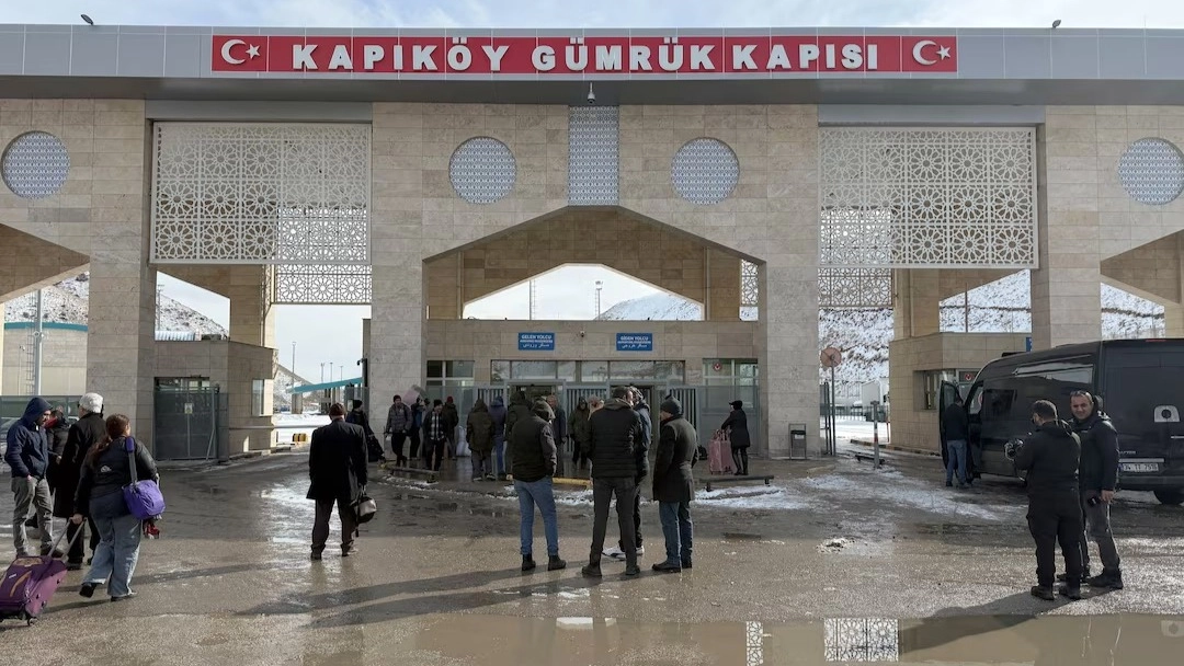 تركيا تستكمل بناء جدران وخنادق أمنية على الحدود مع إيران 