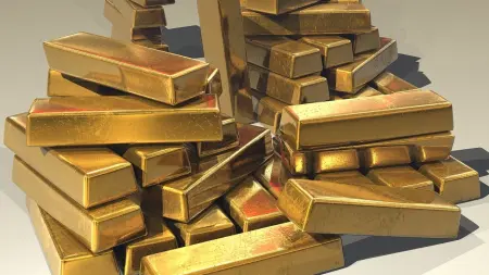 صاروخ الذهب يقترب من الحسم.. خبير يكشف مستويات البيع والشراء