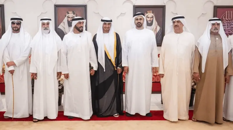 من هو الشيخ هزاع بن طحنون بن سعيد؟