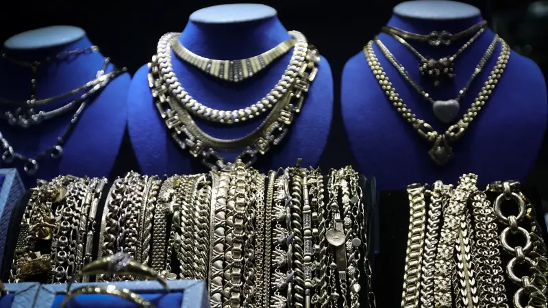 أسعار الذهب في السعودية اليوم الثلاثاء 3/2/2026.. صعود عيار 22