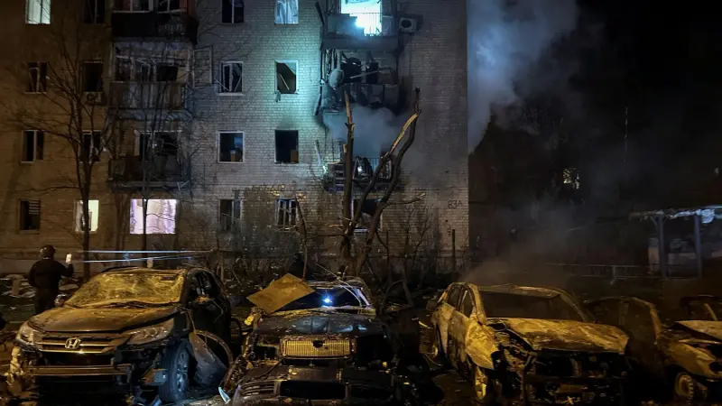 فيديو - قتلى وجرحى بهجوم روسي بمسيرّات على خاركيف بأوكرانيا